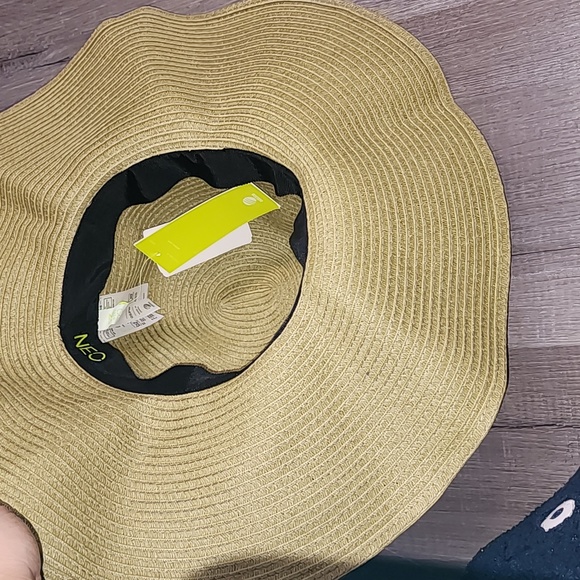 Adidas Neo Floppy Straw Hat - Picture 2 of 3
